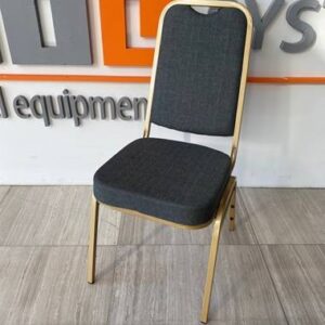 Basic line plieninė banketinė kėdė T68305 auksinio profilio, pilkos spalvos apmušalai